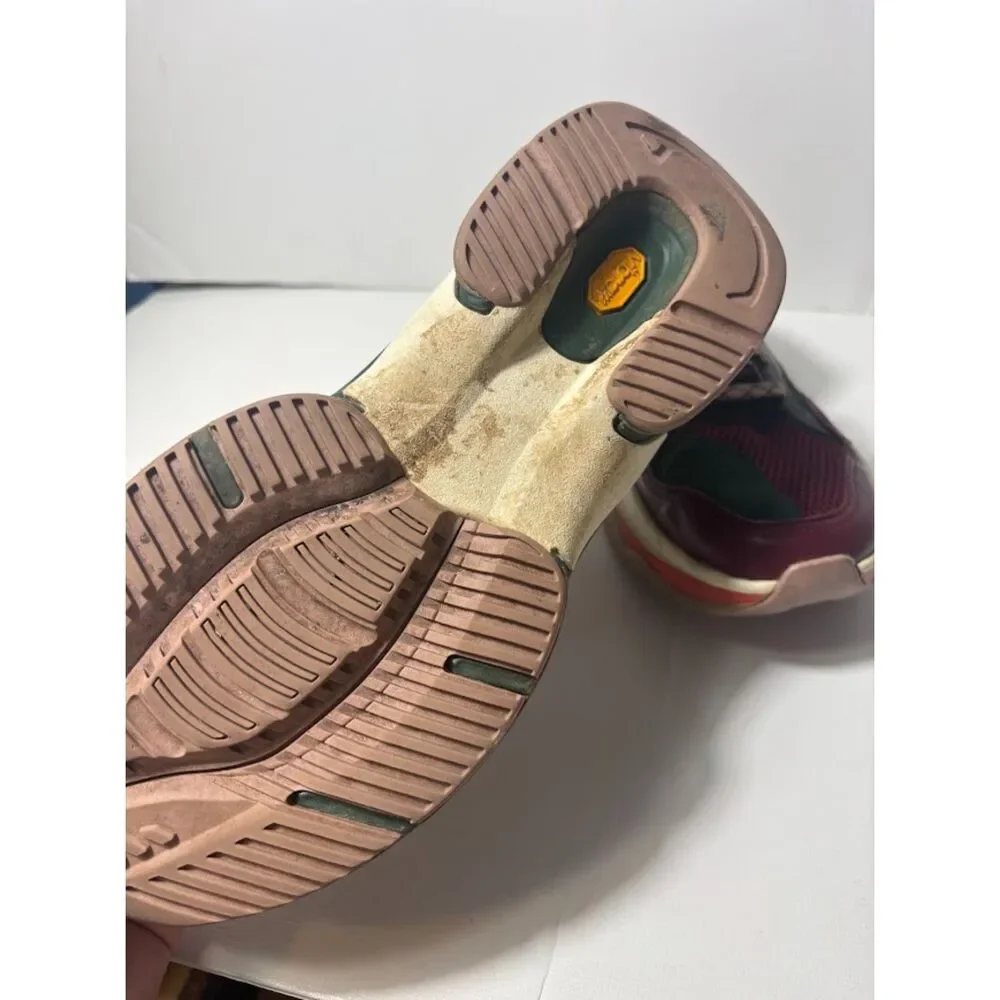 Brandblack sneakers saga